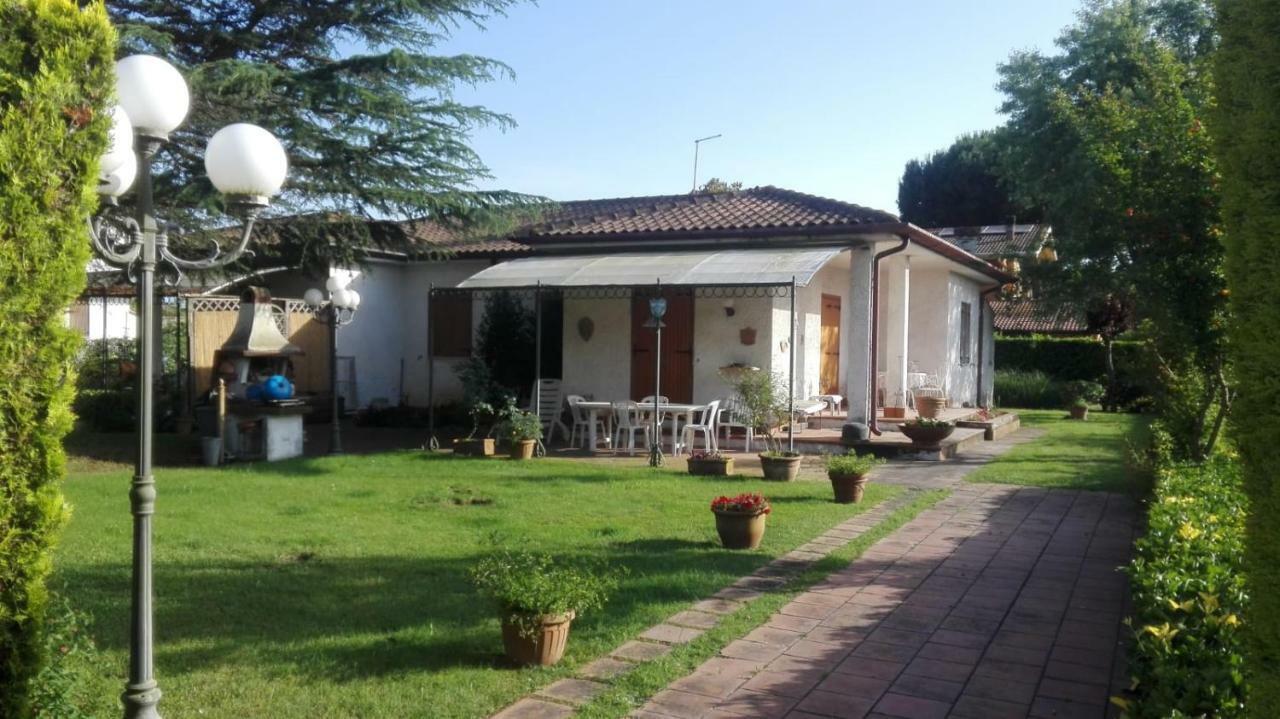 La Casa Di Angelo E Gladys Villa Bella Farnia Екстериор снимка